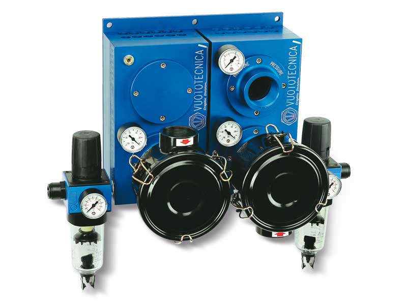 Combined pneumatic suction pumps PA and blowing pumps PS